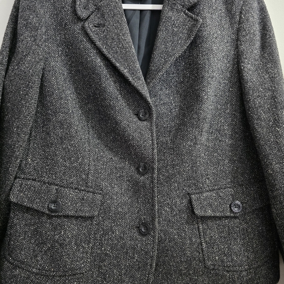 S O L D  LL Bean Dark Gray Tweed Wool Blend Tailored Blazer size L/P - Picture 5 of 15